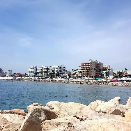 Апартаменти Ithaki Phinikoudes No. 202 Ларнака