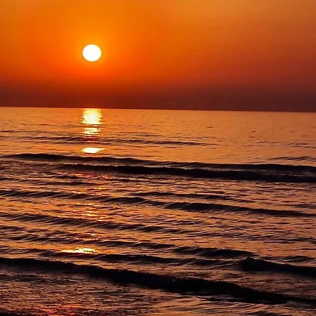 Apartmán Ithaki Phinikoudes No. 202 *